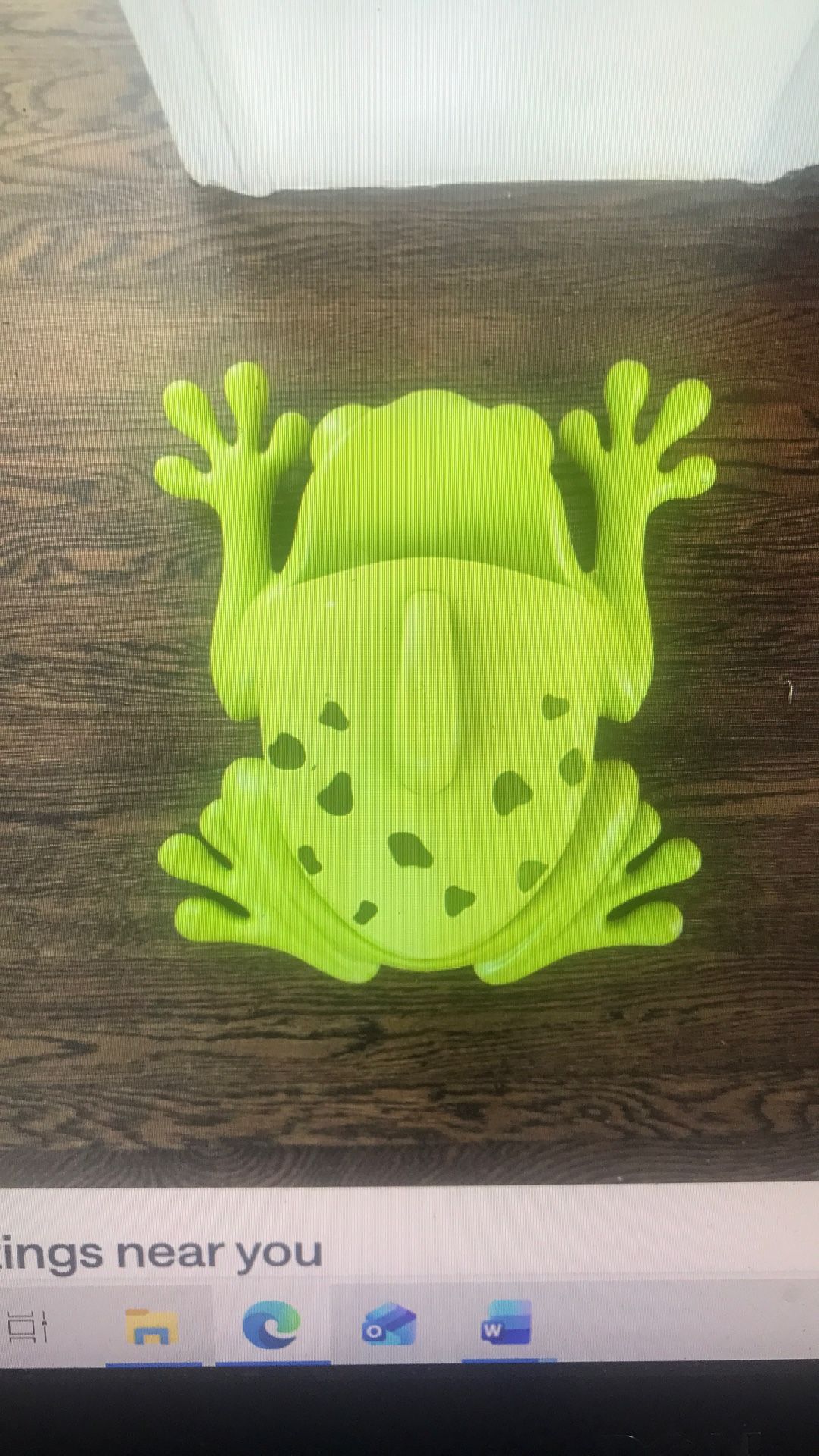 Boon Frog Pod Bath Toy Scoop/ Organize Bath Toys With Wall Mounted Base
