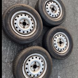 4 — 185/70r13 4x100 4x3.94 Stock Honda Civic Corolla Wheels Rims Good 80% Treads Tires !!!!!!