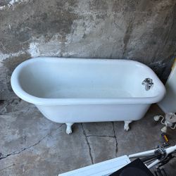 Claw Foot Bathtub