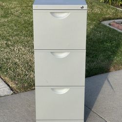 Metal File Cabinet 
