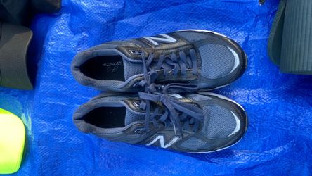 Tennis Shoes