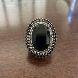 Exquisite Black stone with Rhinestones Silver Ring 