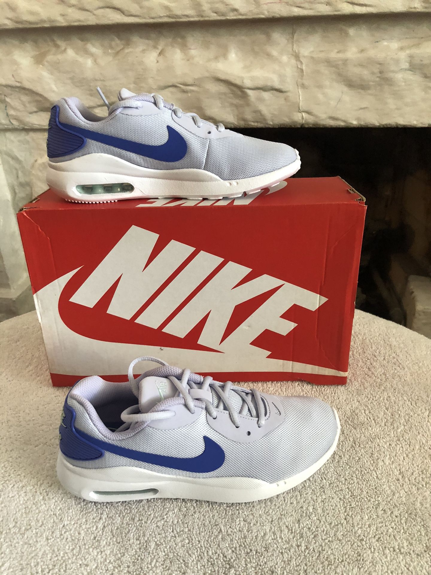 NIKE AIR MAX OKETO WMNS