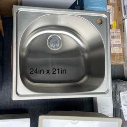 Stainless steel sink 24in - Dented 