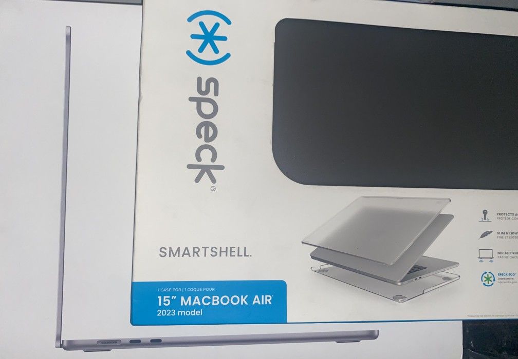 MacBook Air w/Case