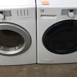 Kenmore Hevy Duty Front Load Washer And Dryer Set 