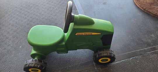 John Deere Sit-N-Scoot Toddler Tractor