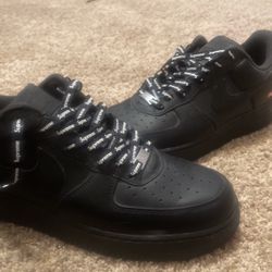 Supreme Nike Air Force 1 Low SP