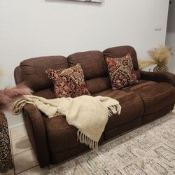 Electric Reclining Sofa Couch In Very Good Condition 🚚🎈🎈🎈🥳 FREE DELIVERY 🎈🥳🎈🚛