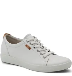 Brand new in box ECCO Soft 7
Women's Leather Sneaker 8 - 8.5 size 39