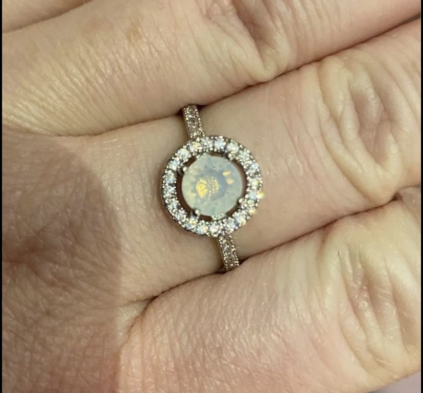 Moonstone Halo Ring 925 Size 6, 8 & 9