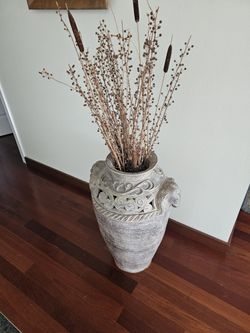  Floor Vase