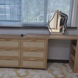 Vanity Table brand new in box