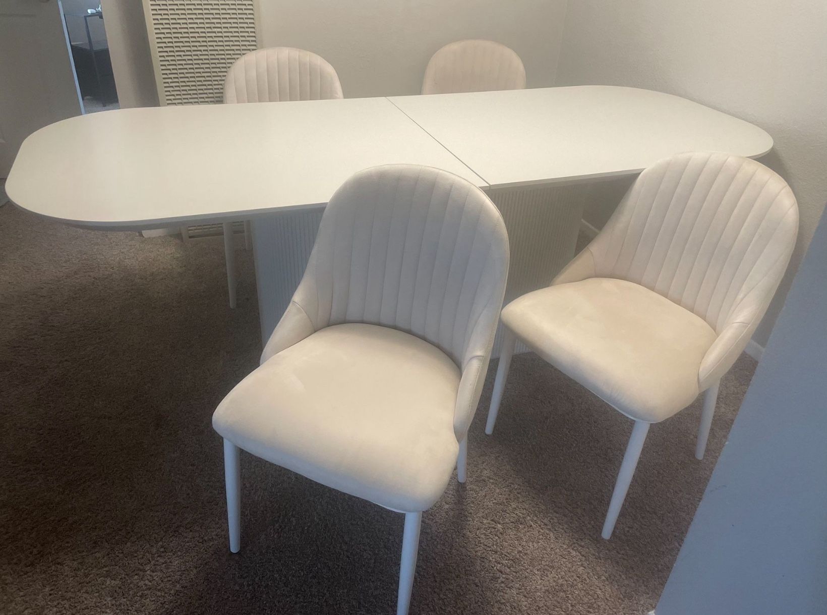 Dining / Kitchen Table