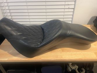 Harley double seat - Saddlemen brand
