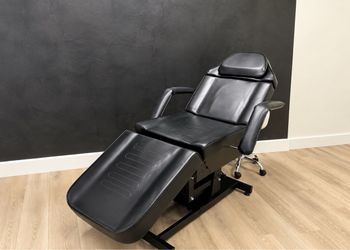 Spa/tattoo/eyebrow chair