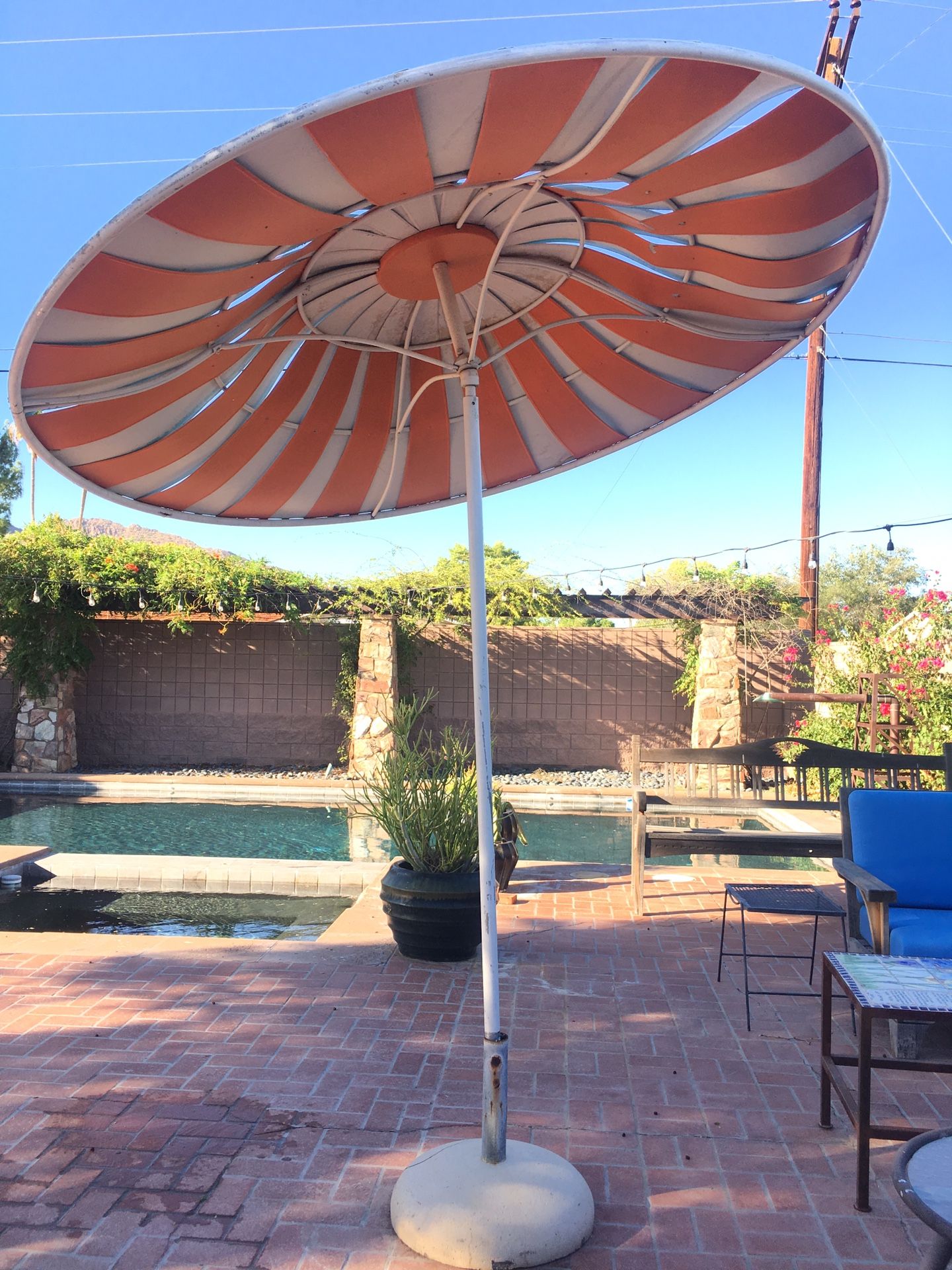 Mid Century Patio Umbrella by Sundrella MCM