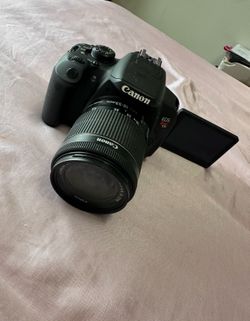 Cannon Camera with lens
