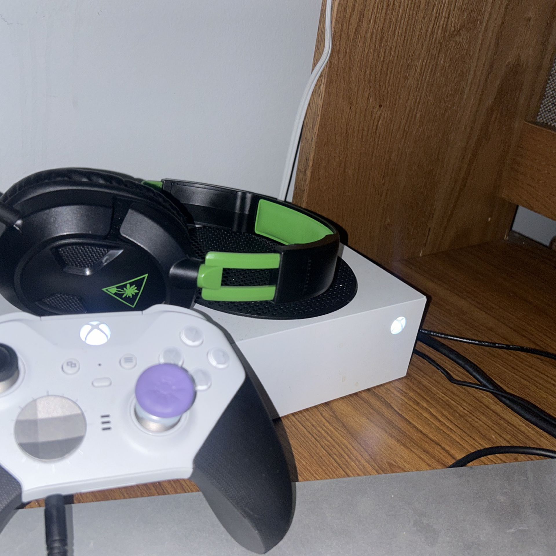 Used Xbox With Games And Elite Controller.