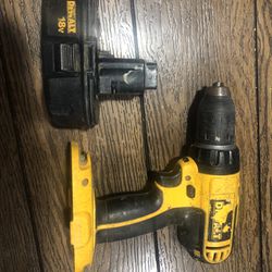 DeWalt DC720 Compact 18v Cordless 1/2" Drill Driver N Battery Works Great ONLY $75