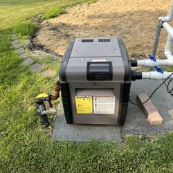 Hayward Universal H-Series Natural Gas 200,000 BTU Pool heater
