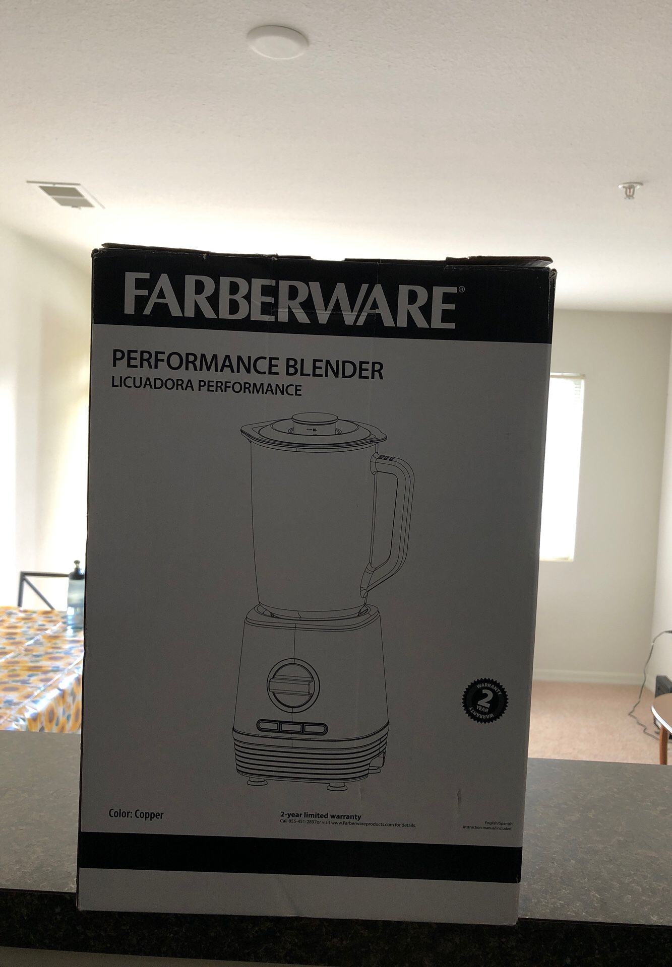 Newly bought blender , hardly used selling it for $15 or OBO
