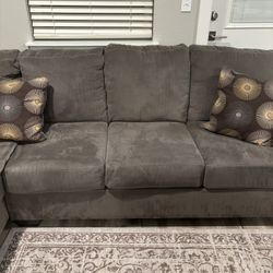Couch W/chaise 