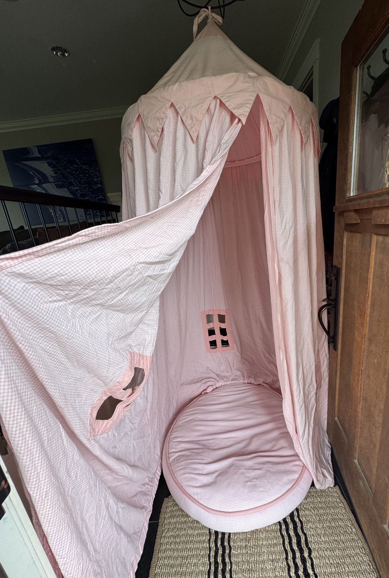 Kids’ Pink Tent With Cushion