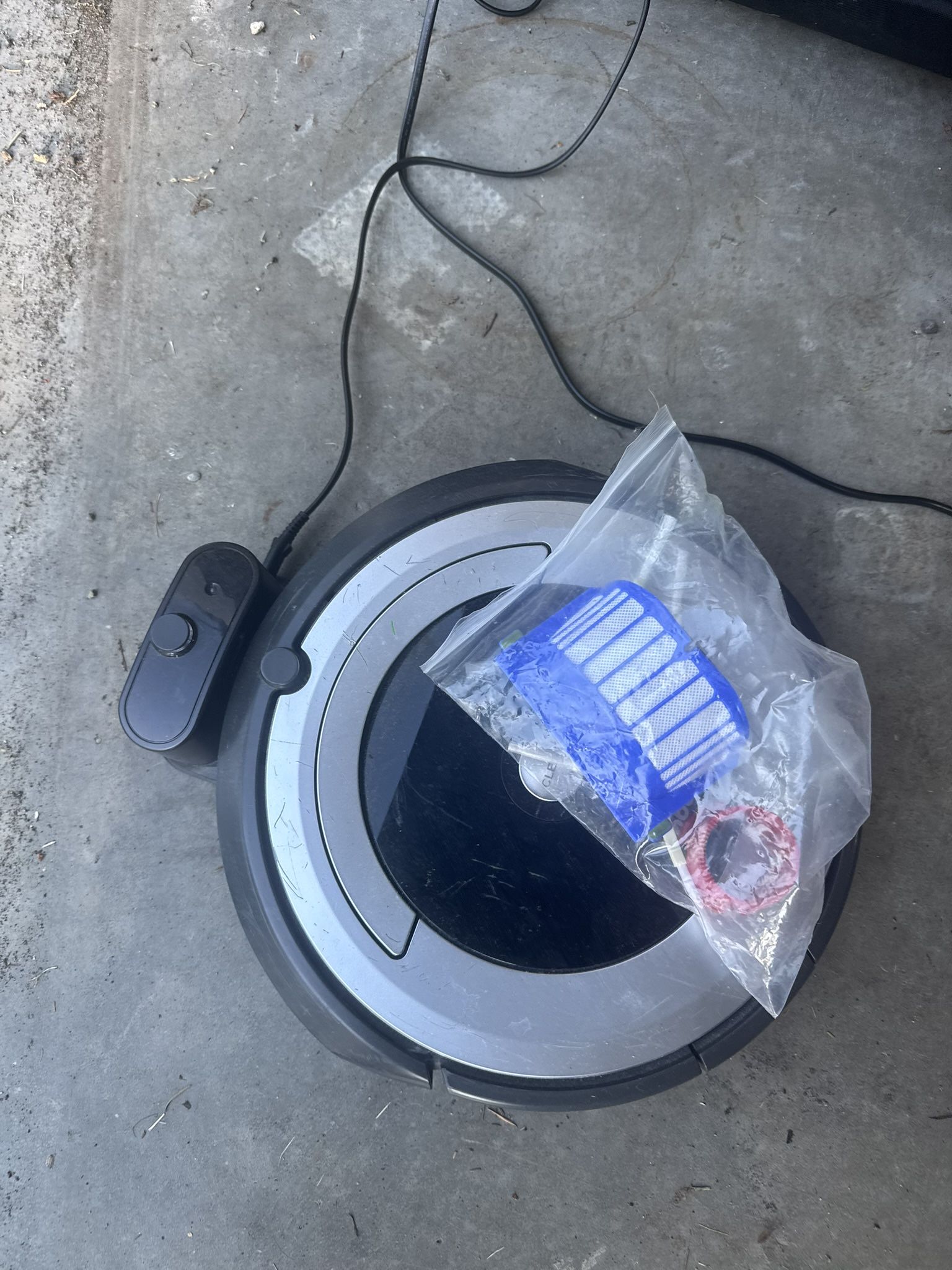 Roomba floor Vacuum
