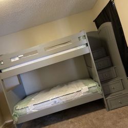 bunk bed 