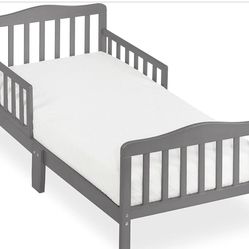 Toddler Bed + Mattress 