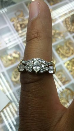 14K GOLD Engagement ring 5.7 grams .75 ct Diamonds very clean