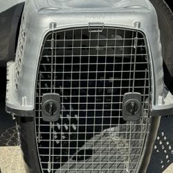 LARGE DOG KENNEL - CRATE - CARRIER 