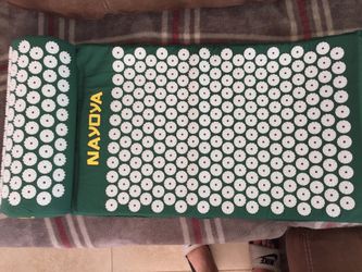 BRAND NEW ACUPUNCTURE MAT & PILLOW—NEW
