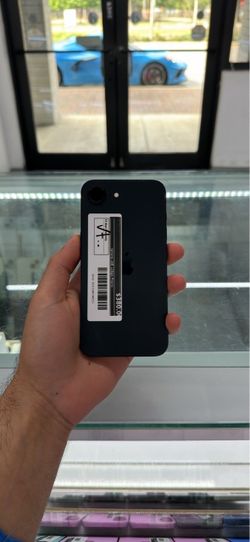iPhone 16e 128 GB (Unlocked)
