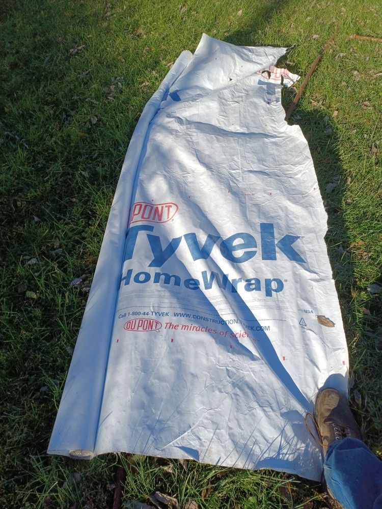Roll Of Tyvek Wrap For New Construction Garge House