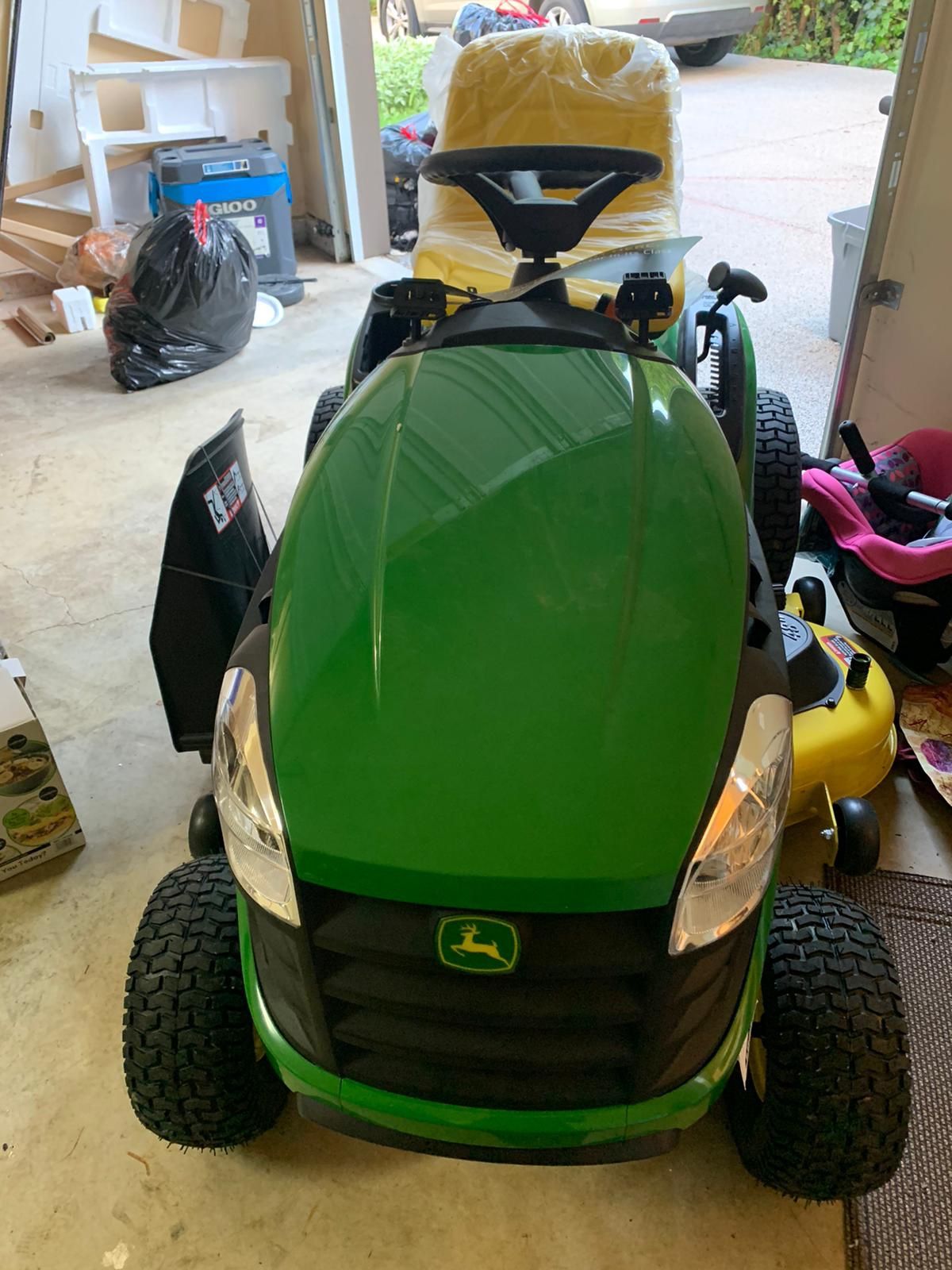 John Deere E140 riding lawn mower for Sale in Camas, WA OfferUp