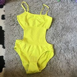 Neon Green seamless  Bodysuit Size M(NEW)