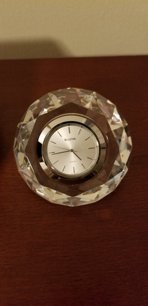 BULOVA CRYSTAL CLOCK
