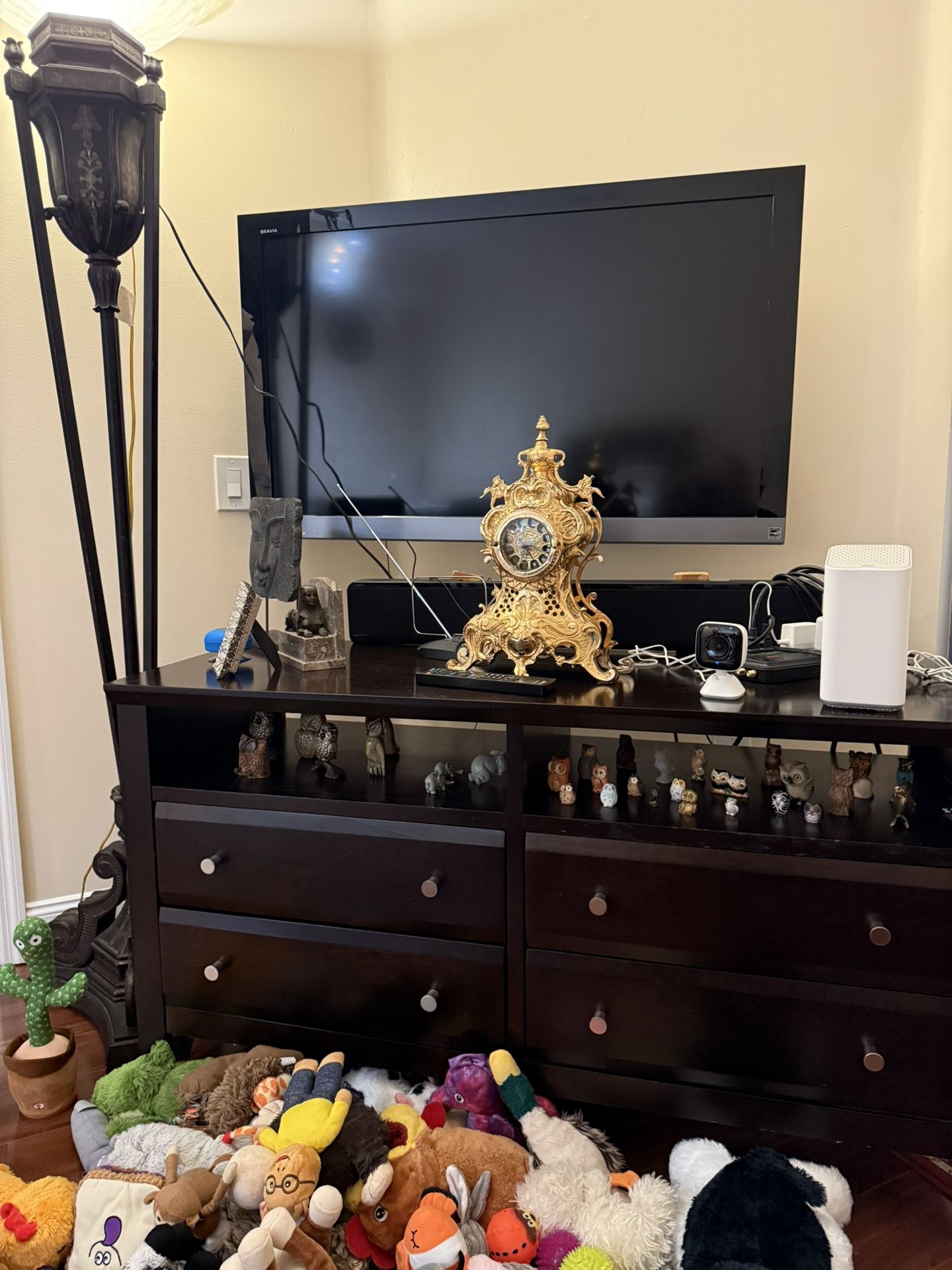 Tv Stand Free , When You Buy Yamaha Speaker In 40$