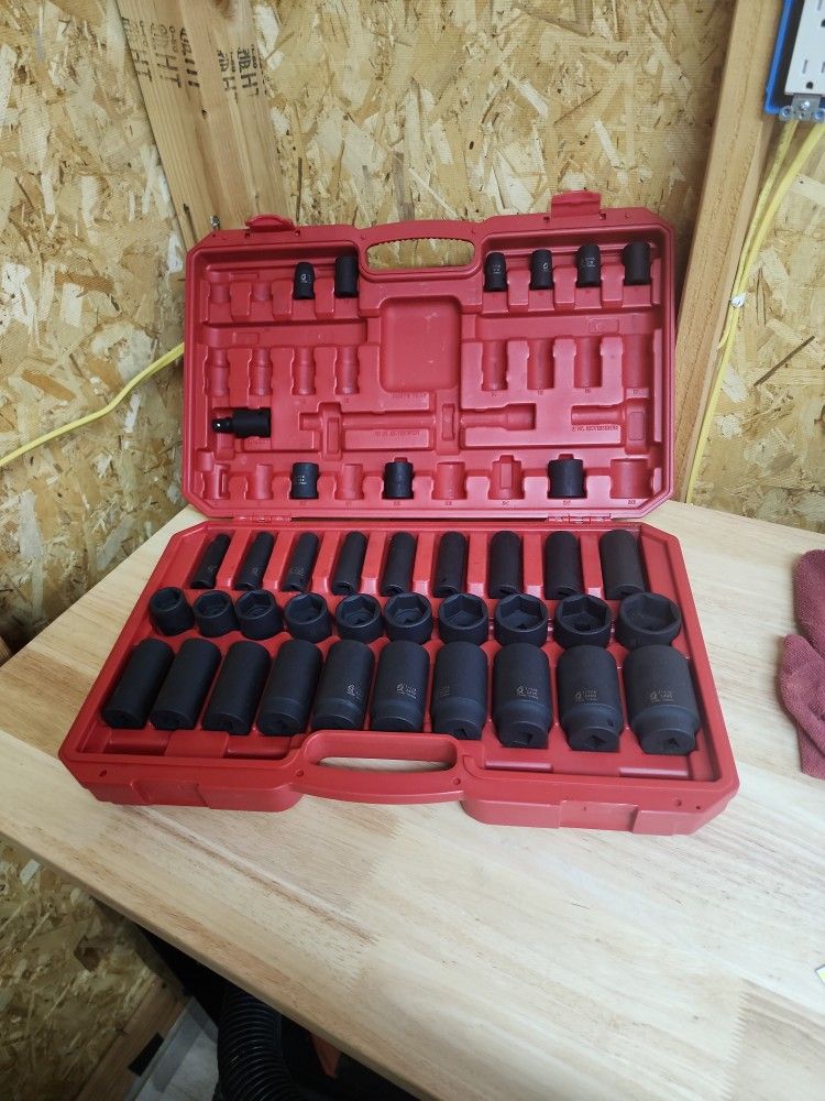 TEKTON 1/2 Inch Drive 6-Point Impact Socket Set, 57-Piece (10-36 mm) | SID92401

