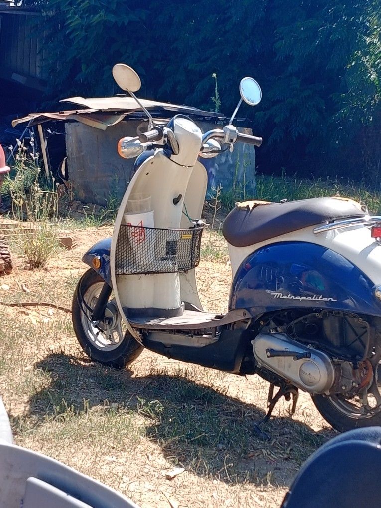 2002 Honda Metropolitan 50cc for Sale in Beaumont, CA OfferUp