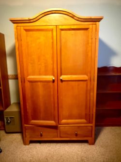 Large armoire cabinet/tv cabinet