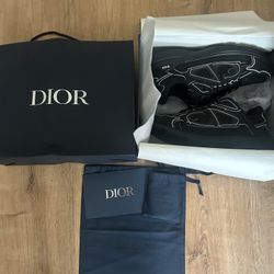 Brand New Size 10 Dior B30s Unworn