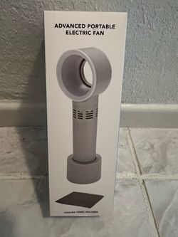 Portable Bladeless Electric Fan + Cooling Towel – New in Box