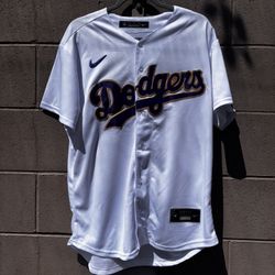Medium new Dodgers Betts Home jersey gold trim