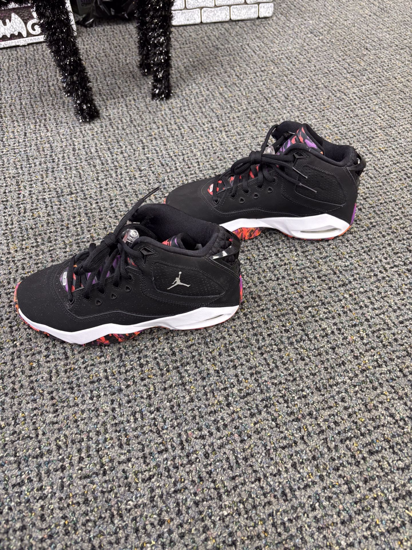 Nike B-Loyal Sneakers