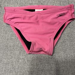 Speedo, size 28