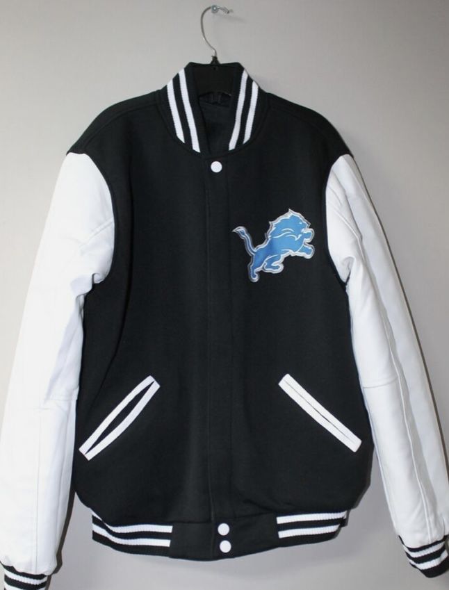 Lions Reversible Jacket Size L (new)