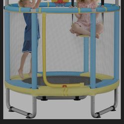 Kids trampoline with saftey net